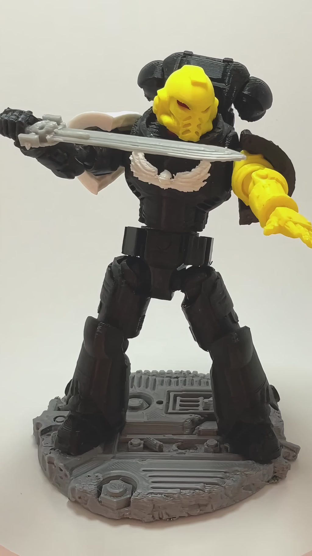 Obsidian Knights – Galaxy Commando
Custom 3D Printed Collectible Figure (FDM, PLA)